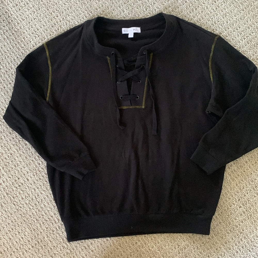 Black Sweatshirt